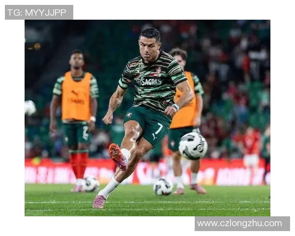 美国足球四号球星是谁他在球队中的地位和贡献有多大